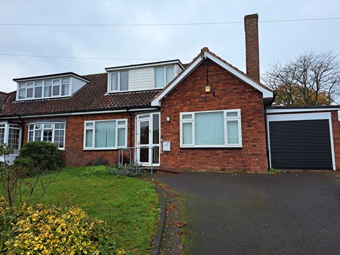 3 Bedroom Semi-Detached Bungalow For Sale In Lincoln Croft, Shenstone, Lichfield, WS14