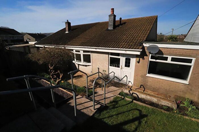 3 Bedroom Bungalow For Sale In St James Close, Maesycwmmer, Hengoed, Caerphilly., CF82