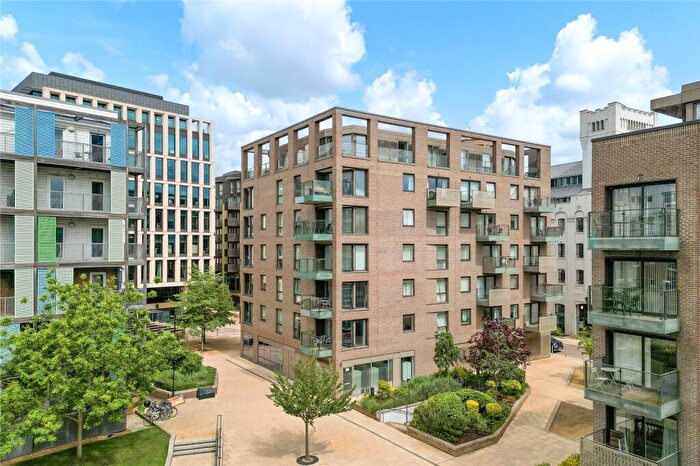 2 Bedroom Apartment For Sale In Mill Park, Cambridge, Cambridgeshire, CB1