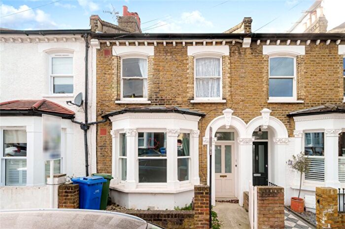 1 Bedroom Flat To Rent In Ulverscroft Road London, SE22