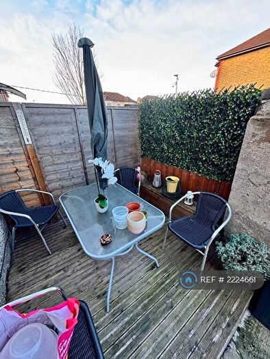 1 Bedroom Flat To Rent In Double Bedroom, Ilford, IG1
