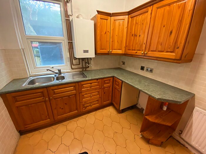 3 Bedroom Property To Rent In Edge Lane, Manchester, M43