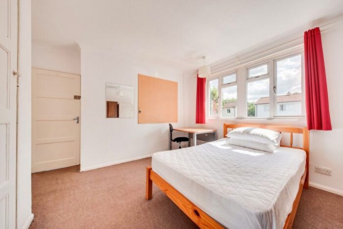 4 Bedroom Property To Rent In Old Park Avenue, Canterbury, CT1