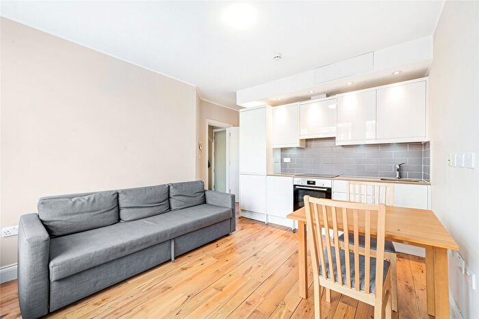1 Bedroom Flat To Rent In Longridge Road, Earls Court, SW5
