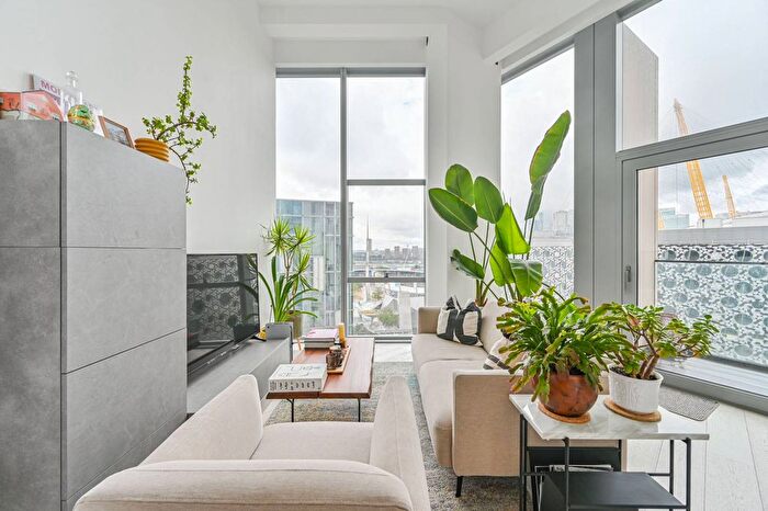 2 Bedroom Flat For Sale In Cutter Lane, North Greenwich, London, SE10