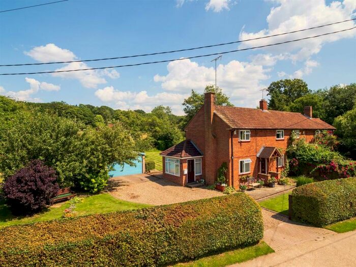3 Bedroom Semi-Detached House For Sale In Hodgedale Lane, Warren Row, Reading, RG10