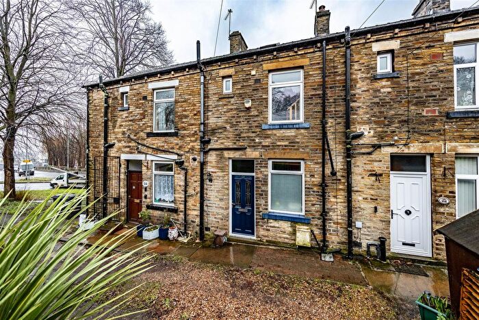 2 Bedroom Property For Sale In Elland Road, Brighouse, HD6