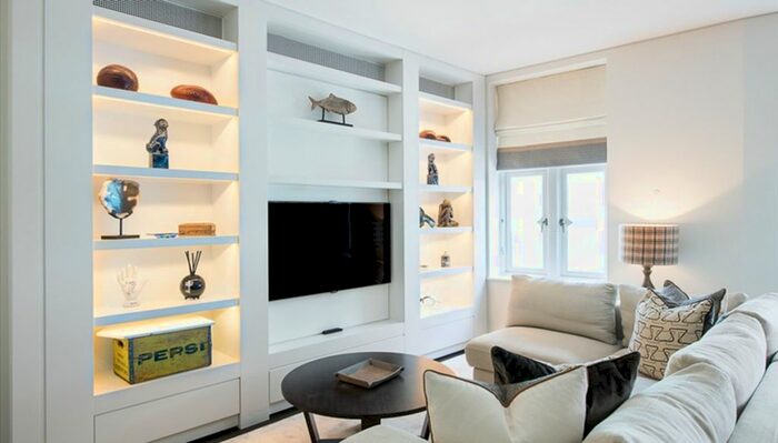 2 Bedroom Flat To Rent In Duke Street, London, W1K