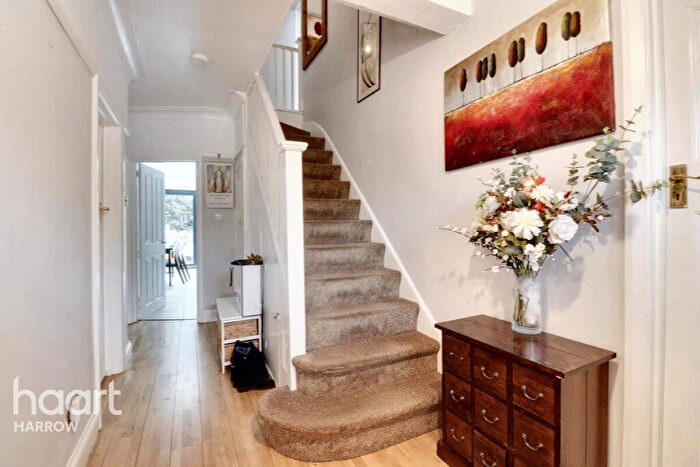 6 Bedroom Semi-Detached House For Sale In Whitchurch Gardens, Edgware, HA8