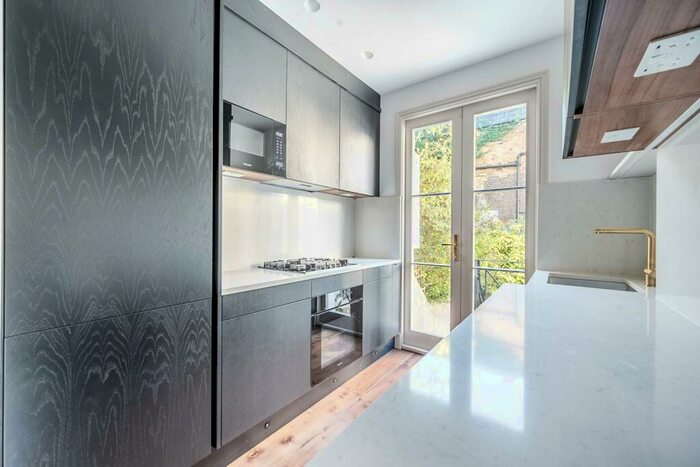 1 Bedroom Flat To Rent In Coleherne Road, Chelsea, London, SW10