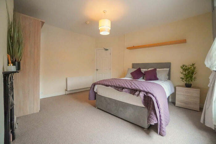 1 Bedroom Barn Conversion To Rent In Marshall Avenue, Leeds, West Yorkshire, LS15