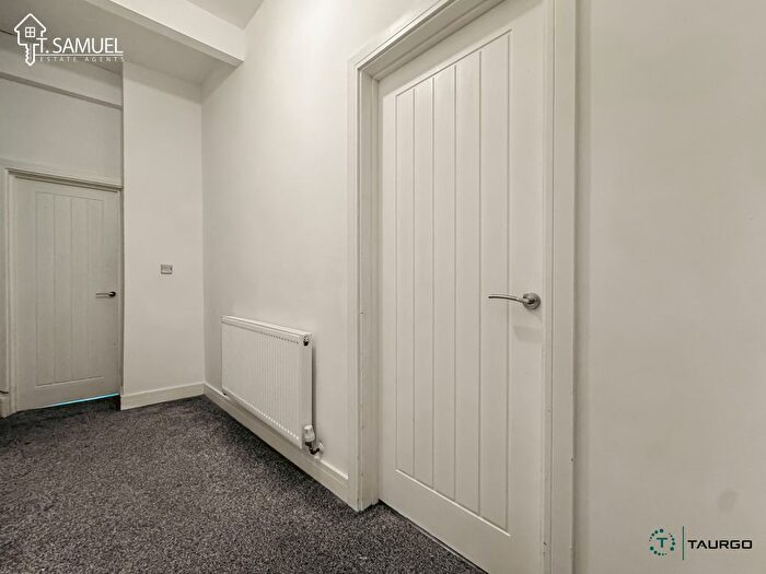 3 Bedroom End Of Terrace House For Sale In Church Crescent, Ebbw Vale, NP23