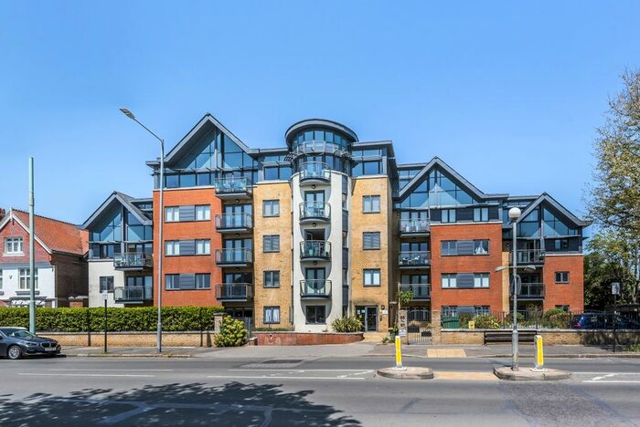 2 Bedroom Flat To Rent In New Church Road, Hove BN3