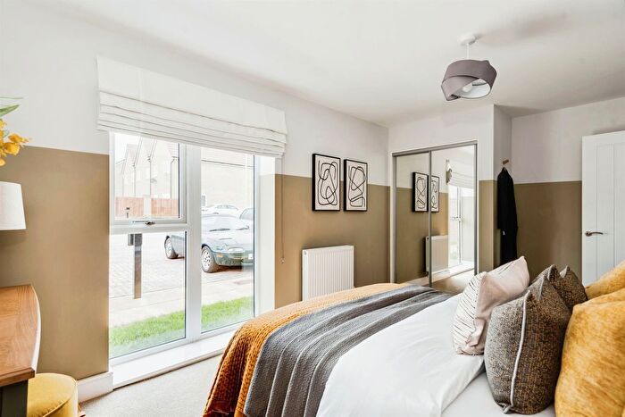 2 Bedroom Flat For Sale In Crabhill At Kingsgrove, Wantage, OX12