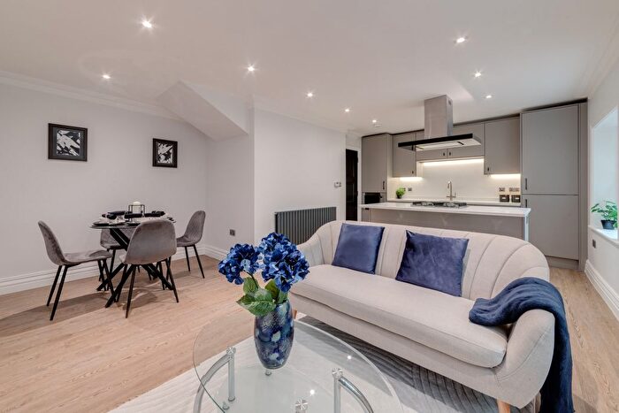 2 Bedroom Flat For Sale In Grosvenor Avenue, Highbury, N5