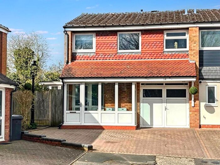 3 Bedroom End Of Terrace House For Sale In Orchard Close, Curdworth, Sutton Coldfield, B76