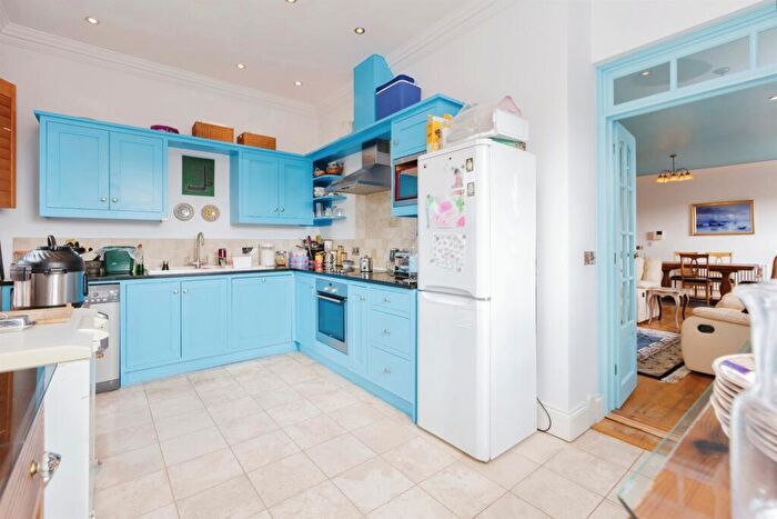 2 Bedroom Flat For Sale In Edith Murphy Close, Birstall, Leicester, LE4