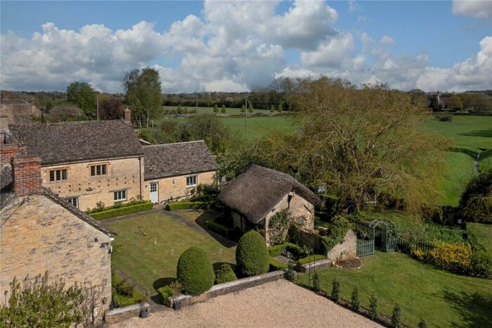 7 Bedroom Detached House For Sale In Poffley End, Hailey, Witney, Oxfordshire, OX29