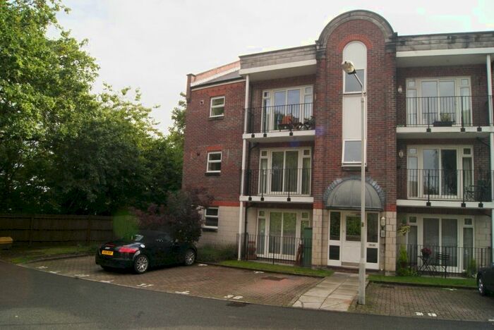 2 Bedroom Flat To Rent In The Topiary, Poole, BH14