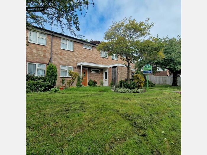 1 Bedroom Maisonette To Rent In Sunbury Close, Coseley, Bilston, WV14