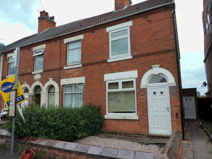 2 Bedroom Semi-Detached House To Rent In Gresley Wood Road, Church Gresley, DE11