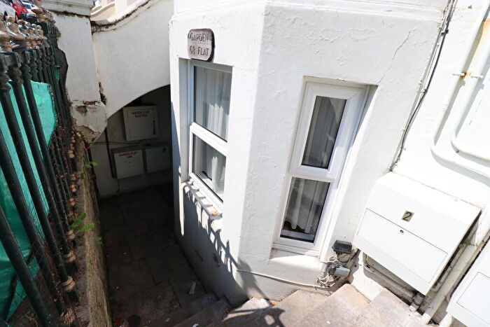1 Bedroom Flat For Sale In Garden Flat, George Street, Ryde, Isle Of Wight, PO33