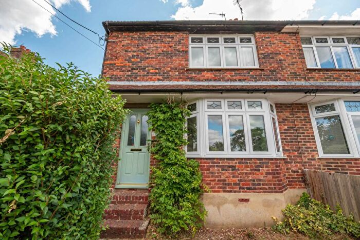 3 Bedroom Semi-Detached House For Sale In Bakers Lane, Chartham, CT4
