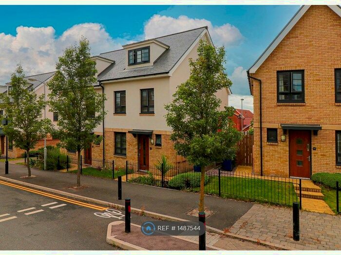 3 Bedroom Semi-Detached House To Rent In Great High Ground, St. Neots, PE19