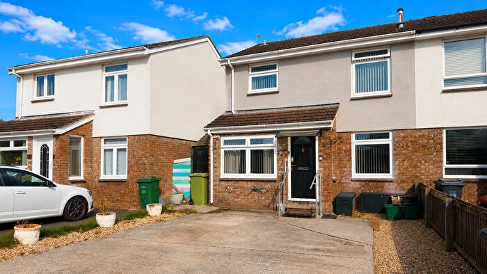 5 Bedroom Semi-Detached House For Sale In Becket Road, North Worle, BS22
