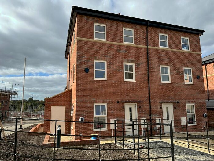 2 Bedroom Terraced House To Rent In Denewood Crescent, Nottingham, NG8