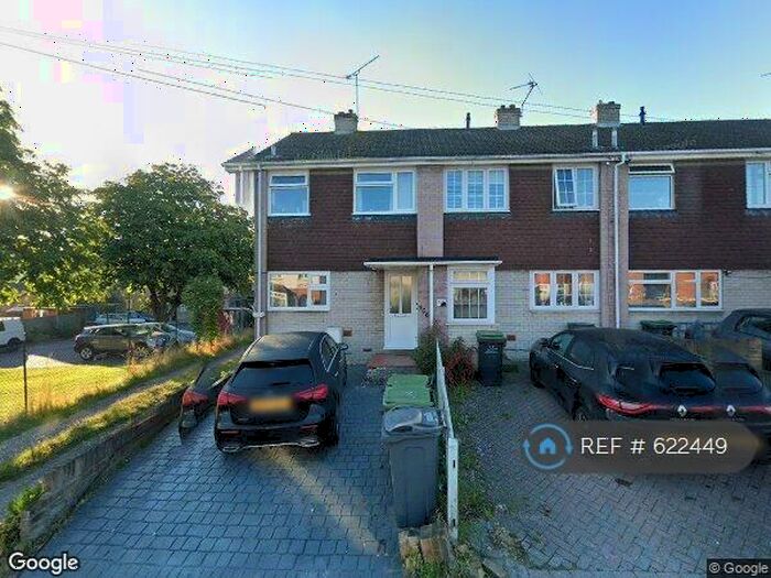 3 Bedroom End Of Terrace House To Rent In New Hythe Lane, Maidstone, ME20