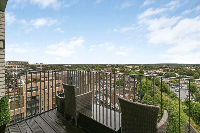 Studio For Sale In Mill Mead, Staines-Upon-Thames, Surrey, TW18