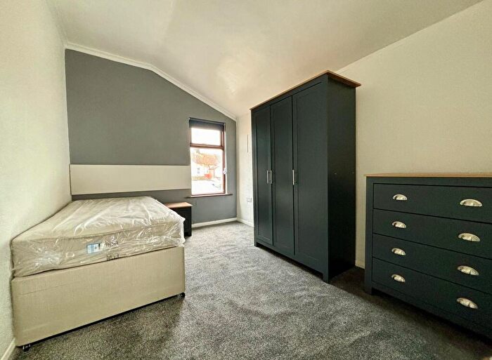 Studio To Rent In Barnsole Road, Gillingham, ME7