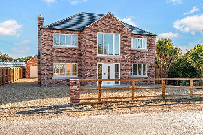 4 Bedroom Detached House For Sale In Walnut Road, Walpole St. Peter, PE14