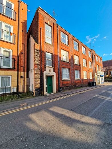 2 Bedroom Flat To Rent In Union Street, LU1