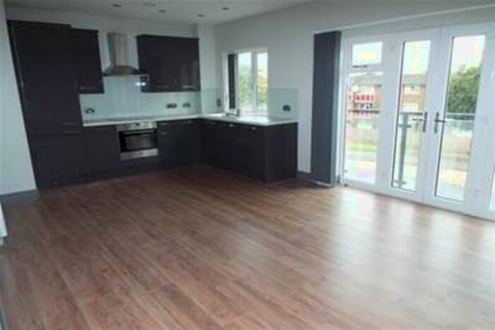 1 Bedroom Flat To Rent In Ebbsfleet Court, Northfleet, DA11