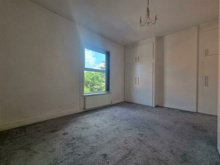 2 Bedroom End Of Terrace House To Rent In Croft Street, Stalybridge, SK15