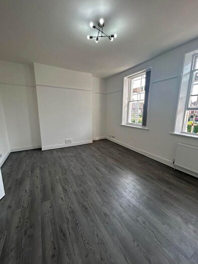 2 Bedroom Apartment To Rent In Park South Road, Prenton, CH43