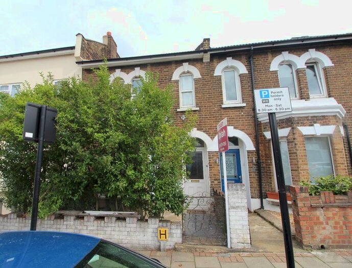 2 Bedroom Terraced House To Rent In Bloomfield Road, London, SE18