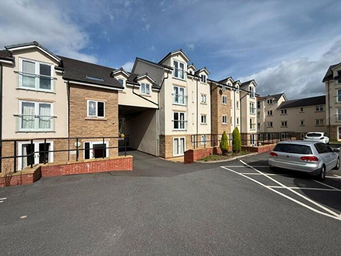 3 Bedroom Flat For Sale In Fitzalan Road, Sheffield, Rotherham, S13