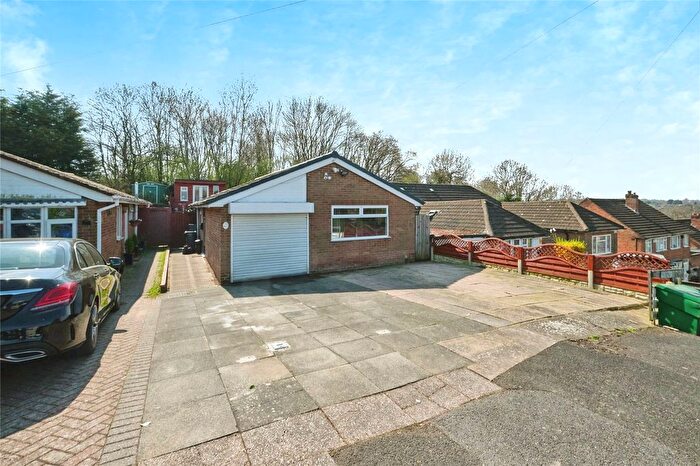 3 Bedroom Bungalow For Sale In Eden Road, Solihull, West Midlands, B92