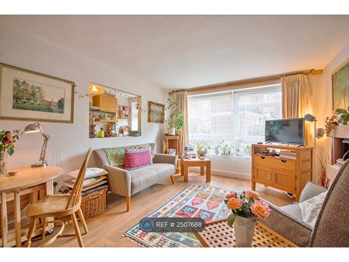 2 Bedroom Flat To Rent In Woodstock Close, Oxford, OX2