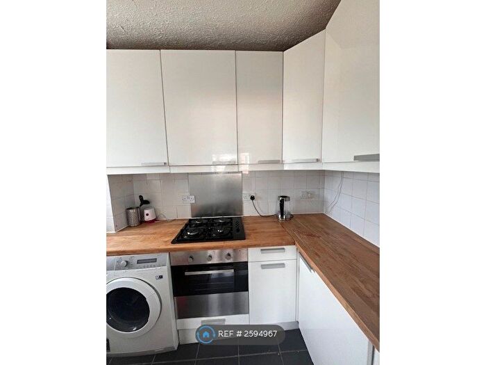 2 Bedroom Flat To Rent In West End Lane, London, NW6