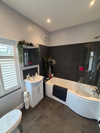 1 Bedroom Flat To Rent In Crockenhill, Kent, BR8