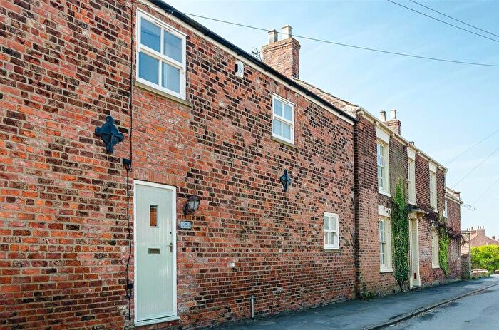 3 Bedroom Terraced House For Sale In B Westgate, Patrington, HU12