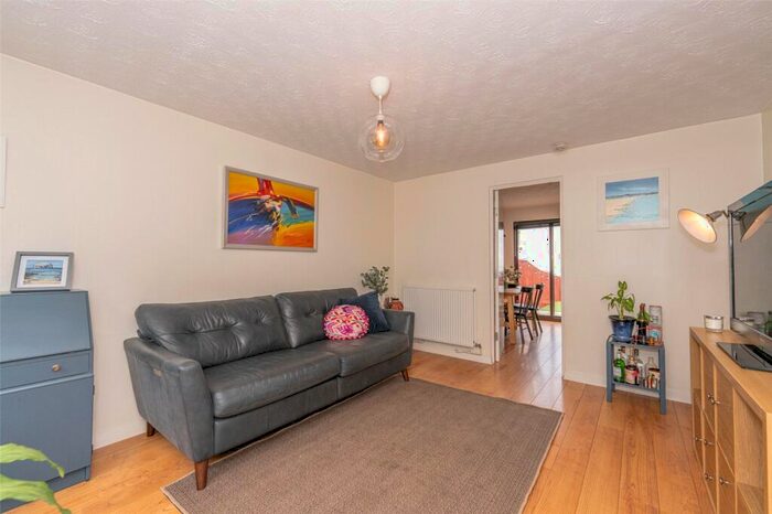 3 Bedroom Terraced House For Sale In Gogarloch Syke, Edinburgh, EH12