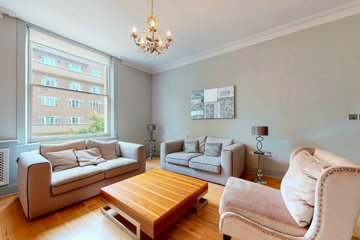 3 Bedroom Flat To Rent In Pembridge Gardens, Notting Hill, W2