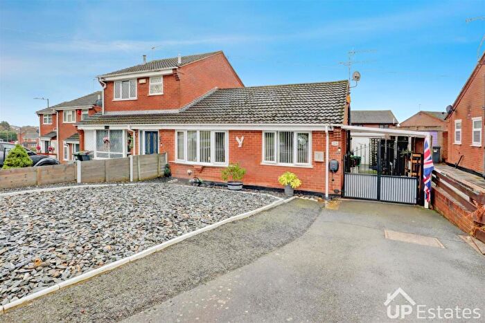 2 Bedroom Semi-Detached Bungalow For Sale In Merlin Avenue, Poplar Farm, Nuneaton, CV10
