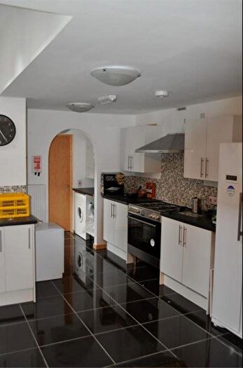 8 Bedroom Detached House To Rent In Heeley Road, Selly Oak, Birmingham, B29