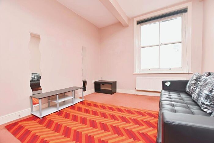 1 Bedroom Flat To Rent In Deptford High Street, SE8